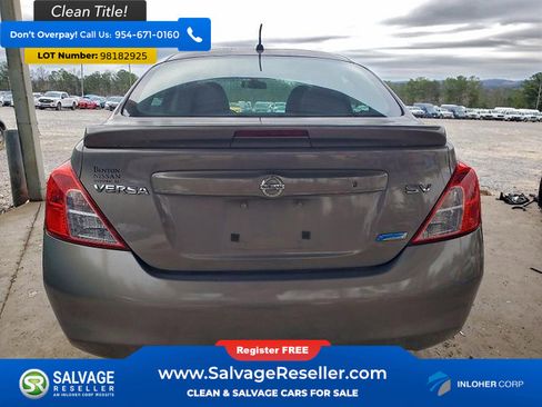 Used 2013 Nissan Versa SV image 8
