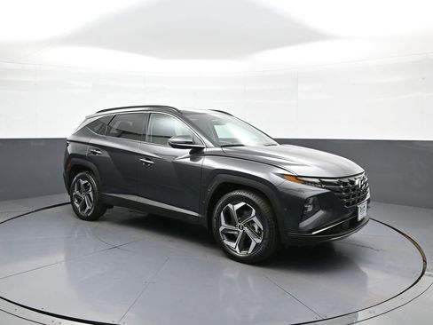 Certified 2023 Hyundai Tucson Limited image 4