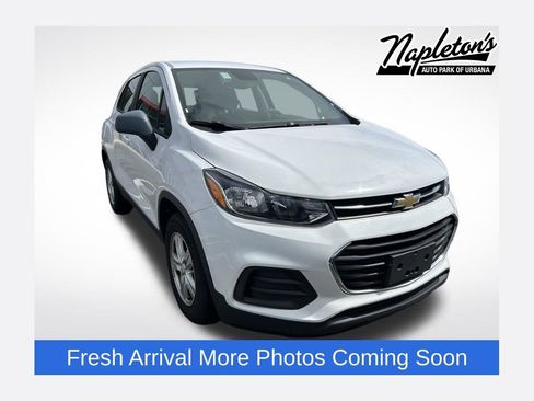 Used 2020 Chevrolet Trax LS FWD image 1
