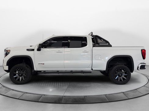 Used 2022 GMC Sierra 1500 AT4 w/ Technology Package image 3