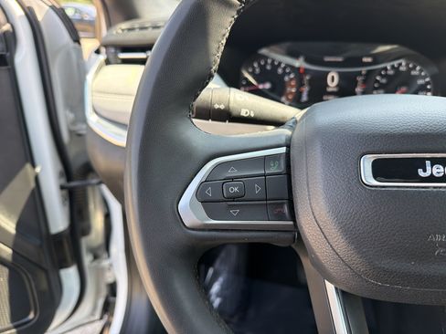 Used 2023 Jeep Compass Limited AWD/4WD image 21