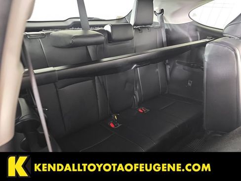 Used 2023 Toyota Highlander Limited AWD/4WD image 30