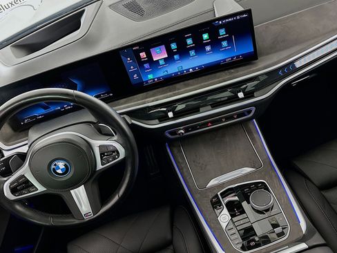 Used 2024 BMW X5 xDrive50e w/ M Sport Package image 19