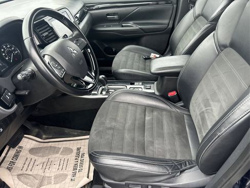 Used 2020 Mitsubishi Outlander SE AWD/4WD image 19