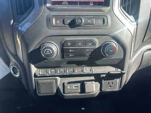 Used 2023 Chevrolet Silverado 1500 Custom AWD/4WD image 18