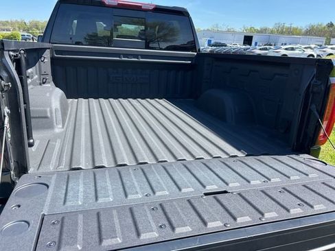 Used 2024 GMC Sierra 1500 SLT w/ SLT Premium Plus Package image 12