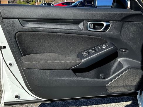 Used 2023 Honda Civic Sport image 17