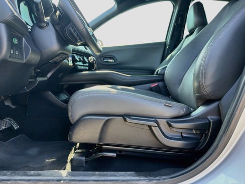Used 2019 Honda HR-V Sport image 21