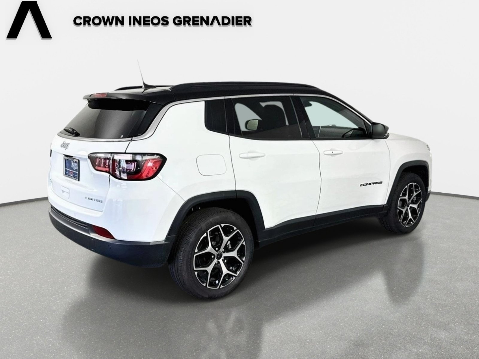 Used 2025 Jeep Compass Limited AWD/4WD image 5