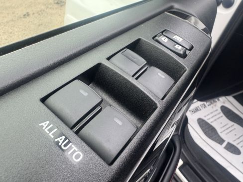 Used 2023 Toyota 4Runner TRD Off-Road Premium w/ Moonroof Package AWD/4WD image 18