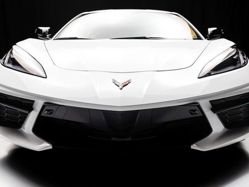 Used 2020 Chevrolet Corvette Stingray Premium Cpe w/ 3LT Preferred Equipment Group image 39