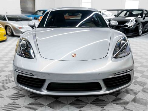 Used 2018 Porsche 718 Cayman RWD image 5