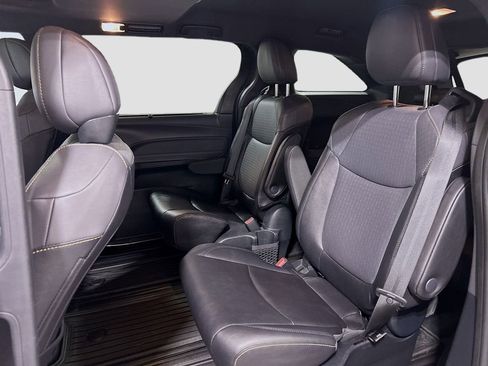 Used 2023 Toyota Sienna XLE Woodland Edition AWD/4WD image 24