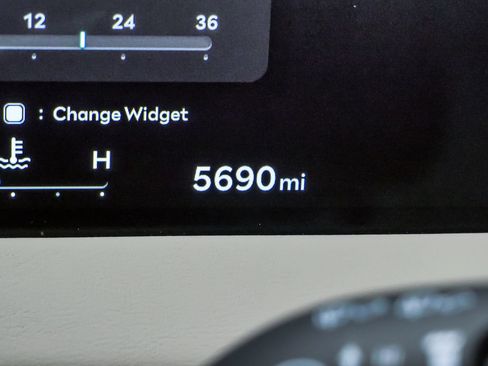 Certified 2026 Genesis GV70 2.5T Select AWD/4WD image 20
