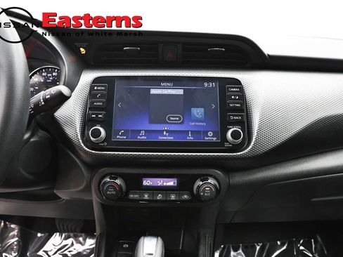 Used 2021 Nissan Kicks SV FWD image 12