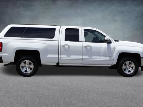 Used 2017 Chevrolet Silverado 1500 LT w/ All Star Edition AWD/4WD image 2