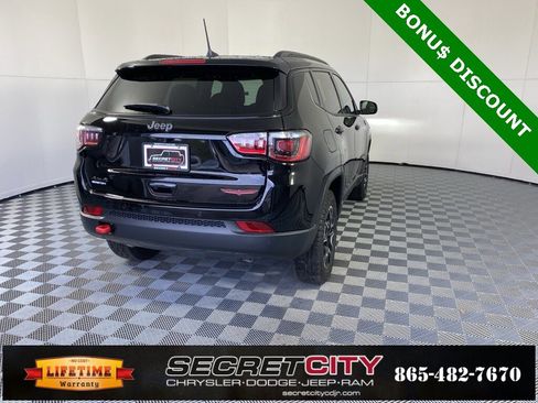 New 2026 Jeep Compass Trailhawk image 7