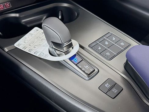 New 2026 Lexus UX 300h FWD image 15