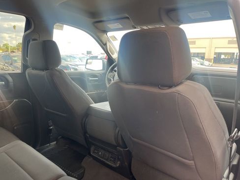 Used 2019 Chevrolet Silverado 1500 RST w/ All-Star Edition image 17