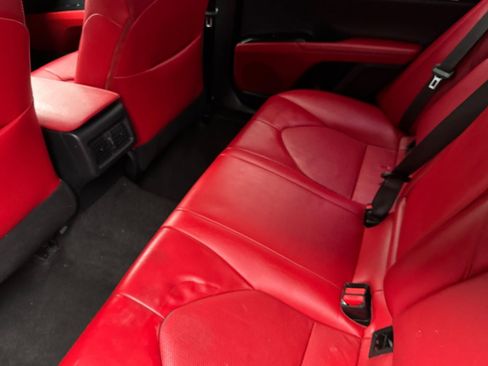 Used 2019 Toyota Camry XSE w/ Navigation Package image 12