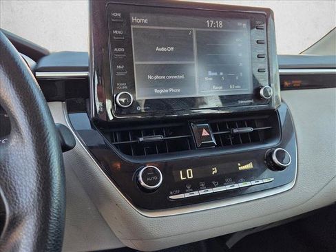 Used 2022 Toyota Corolla LE image 13
