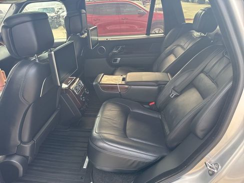 Used 2018 Land Rover Range Rover Long Wheelbase Autobiography image 11