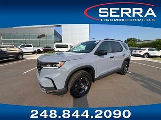 Used 2025 Honda Pilot TrailSport video 1