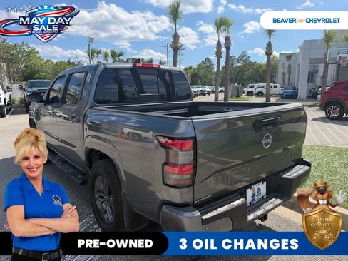 Used 2025 Nissan Frontier SV w/ SV Convenience Package RWD image 6