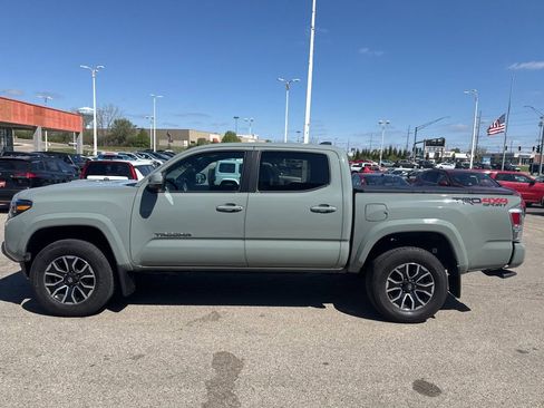 Used 2023 Toyota Tacoma TRD Sport image 6