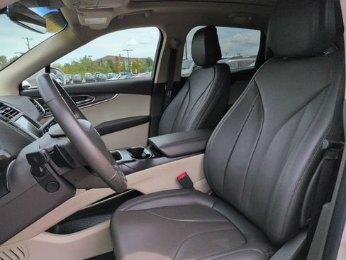 Used 2020 Lincoln Nautilus Reserve w/ Equipment Group 201A AWD/4WD image 29
