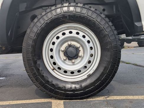 Used 2019 Ford Ranger XL w/ Equipment Group 101A Mid RWD image 12