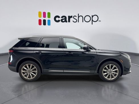 Used 2022 Lincoln Corsair STANDARD w/ Premium Package image 4