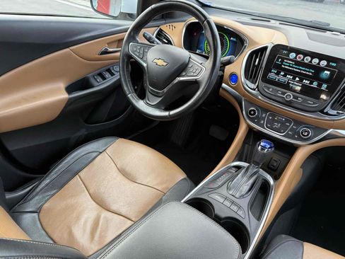 Used 2017 Chevrolet Volt Premier w/ Driver Confidence II Package FWD image 49