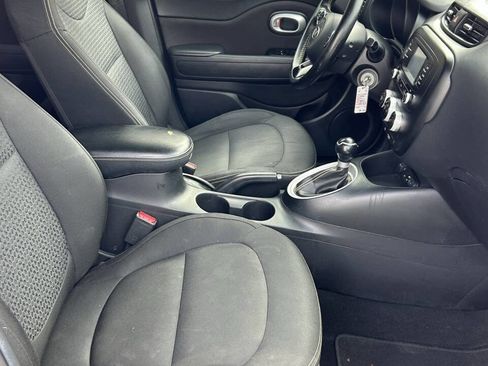 Used 2016 Kia Soul + w/ Designer's Package image 15