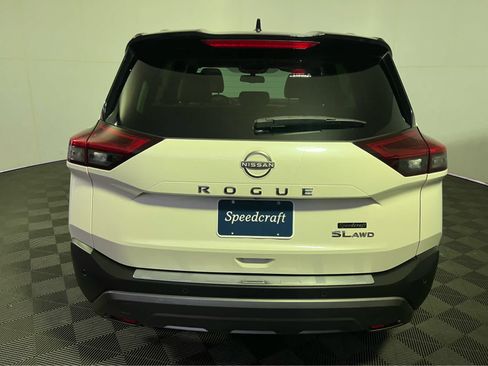 Certified 2023 Nissan Rogue SL AWD/4WD image 6