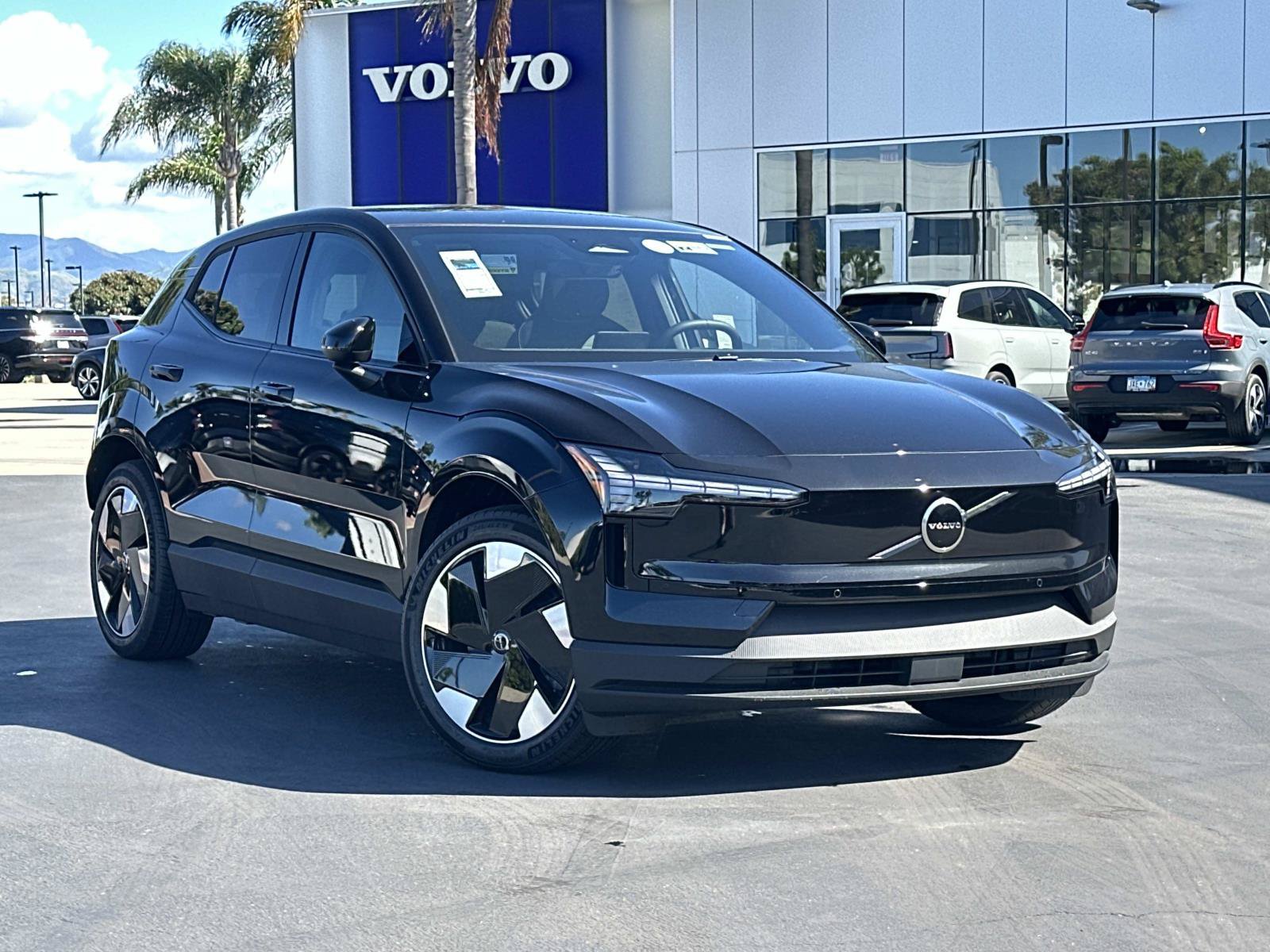 New 2026 Volvo EX30 Plus AWD/4WD image 1