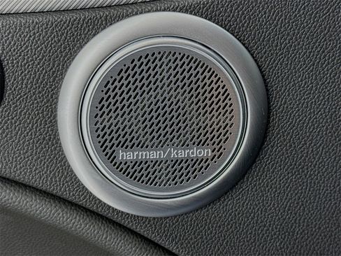 Used 2023 Alfa Romeo Stelvio Veloce image 12