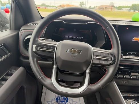 Used 2023 Chevrolet Colorado Z71 w/ Z71 Convenience Package 2 AWD/4WD image 18