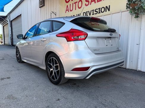Used 2015 Ford Focus SE w/ SE Sport Package FWD image 10