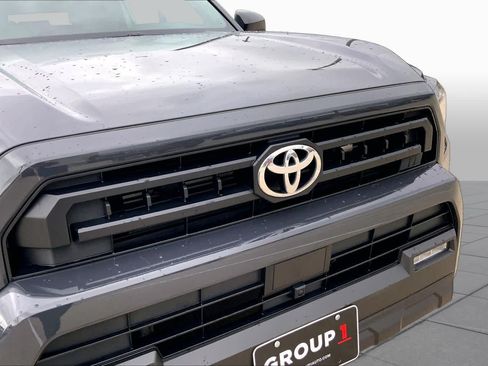 Used 2025 Toyota 4Runner SR5 RWD image 28