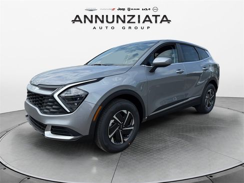 New 2025 Kia Sportage LX image 1