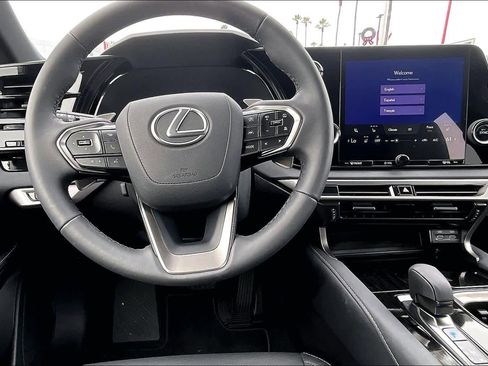Used 2025 Lexus RX 350 image 6