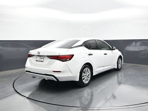 Used 2025 Nissan Sentra S FWD image 8