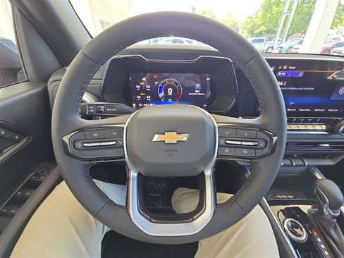 New 2025 Chevrolet Colorado LT w/ LT Convenience Package image 11