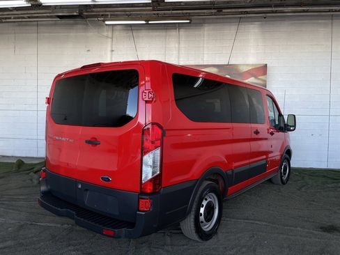 Used 2016 Ford Transit 150 XL image 5