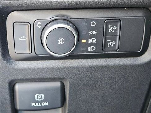 Used 2021 Ford F150 XL w/ STX Appearance Package RWD image 9