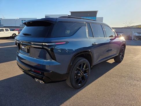 New 2026 Chevrolet Traverse RS w/ LPO, Floor Liner Package image 4
