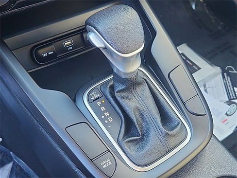 Used 2023 Kia Soul LX w/ LX Technology Package image 21