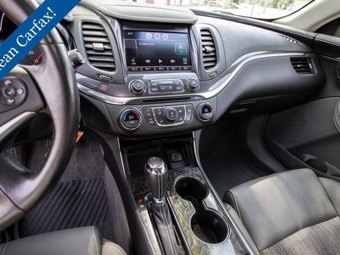 Used 2015 Chevrolet Impala LT FWD image 28