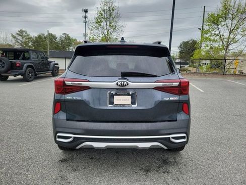 Used 2021 Kia Seltos SX w/ SX Sunroof Package AWD/4WD image 5